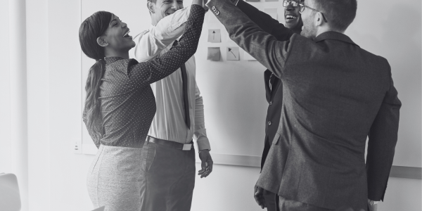 The Art of Pitching: How to Win Over Investors